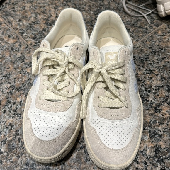 Cream and baby blue veja - worn once - Picture 2 of 8